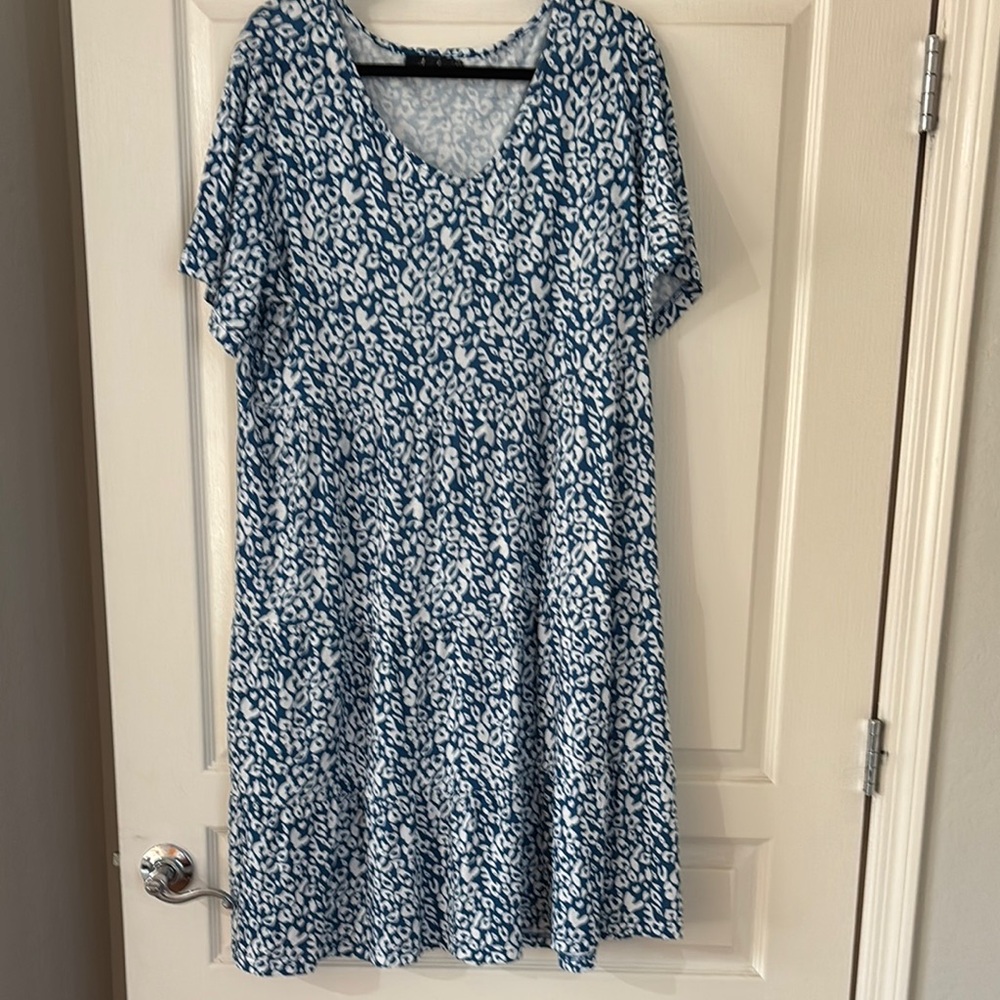Blue Midi with short Sleeves and V-Neck
